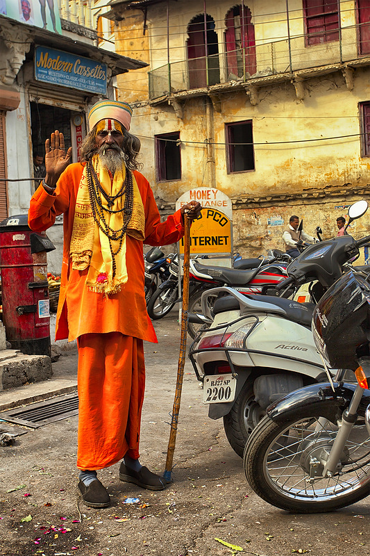 India AT1HQ DX News