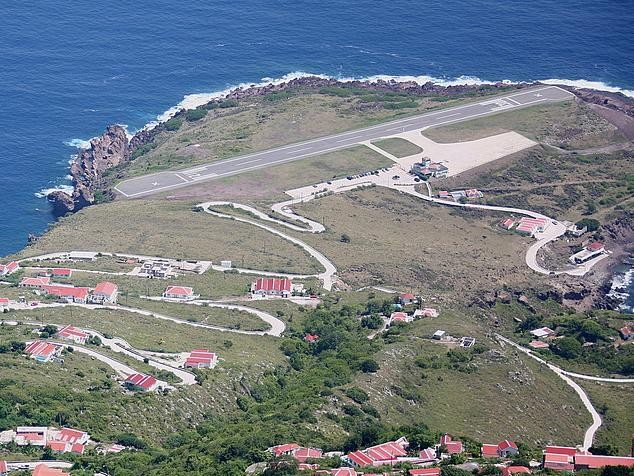 Saba Island PJ6/G4IUF 2012 Airport DX News
