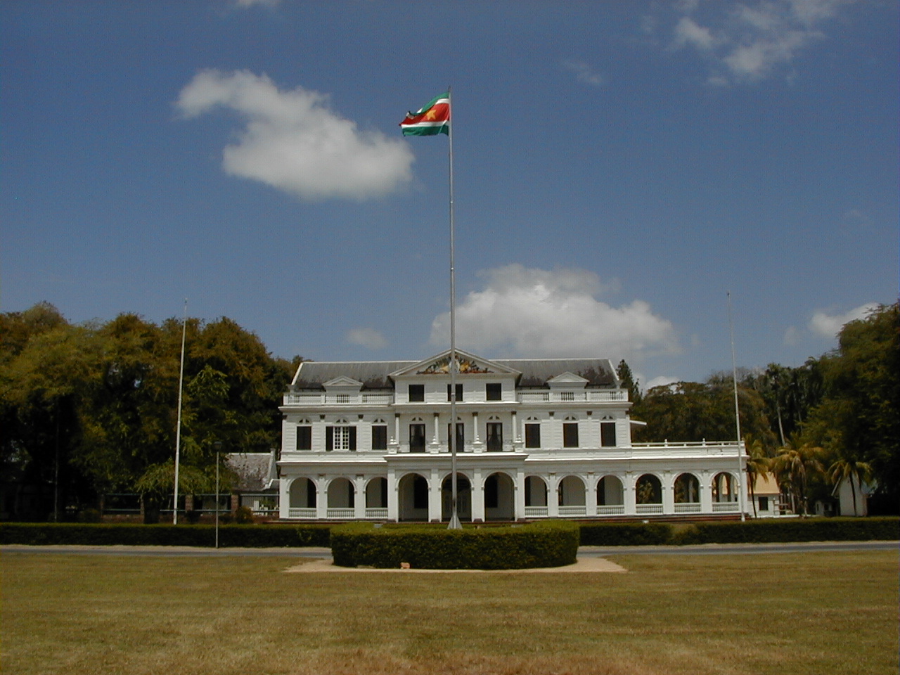 Suriname PZ5RO President Palace